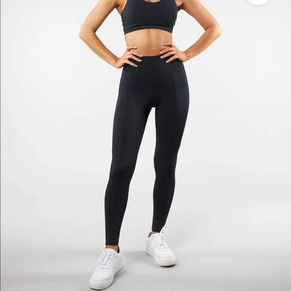 Buff Bunny Baddie Legging, Size Small, Excellent Condition - Picture 1 of 7